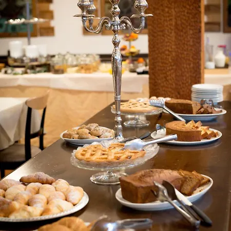 Hg Italia Отель